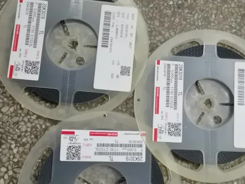 ROHM 2SK3019TL Industrial Automation Component product photo 4