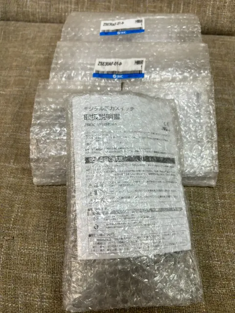 SMC ZSE30AF-01-P Industrial Sensor product photo 3