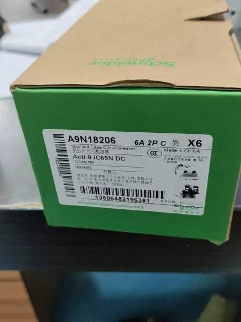 Schneider Electric A9N18206 Industrial Automation Component — product photo 2 of 2