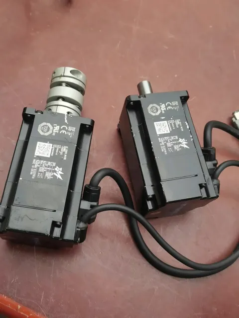 Yaskawa/安川 SGMMS-04ADC6S Motor & Drive Component product photo 2