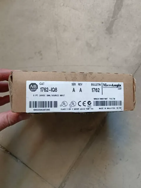 Allen-Bradley 1762-IQ8 Series A Industrial Automation Component product photo 1
