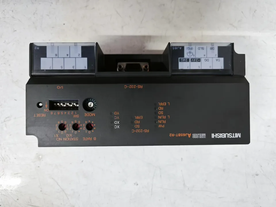 Mitsubishi Electric AJ65BT-R2 Industrial Automation Component — product photo 1 of 12