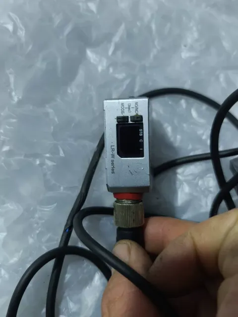 KEYENCE LR-W70C Industrial Sensor product photo 3