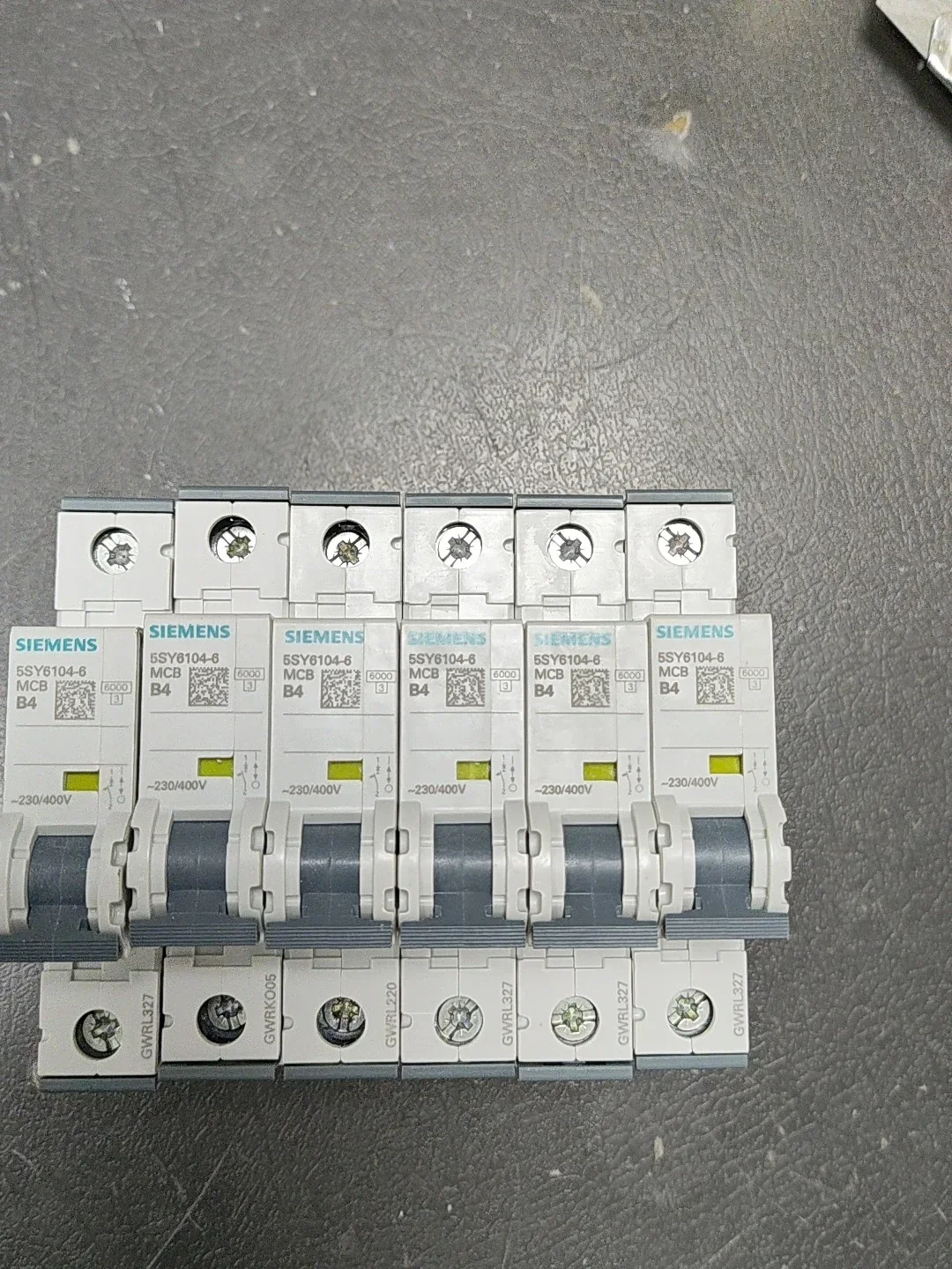 Siemens 5SY6104-6 Industrial Automation Component product photo 1
