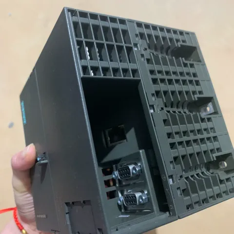 Siemens 6ES7318-3FL00-0AB0 PLC Module — product photo 9 of 13
