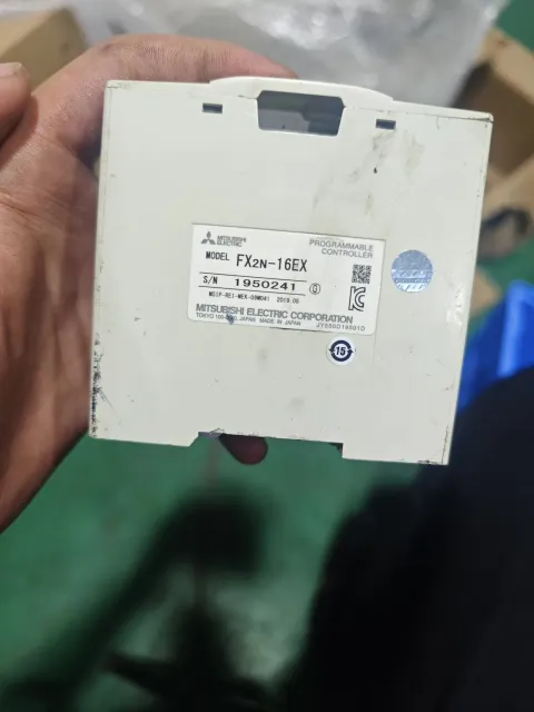 Mitsubishi Electric FX2N-16EX PLC Module — product photo 5 of 13