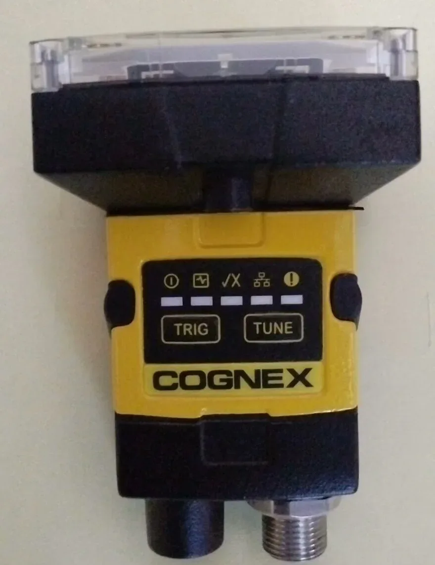 COGNEX IS2000M-130-40-125 / 825-10249-1R Industrial Sensor product photo 1