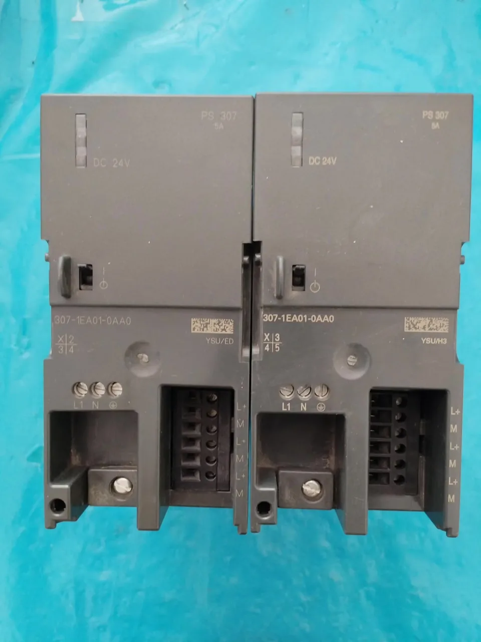 Siemens 6ES7 307-1EA01-0AA0 PLC Module product photo 1
