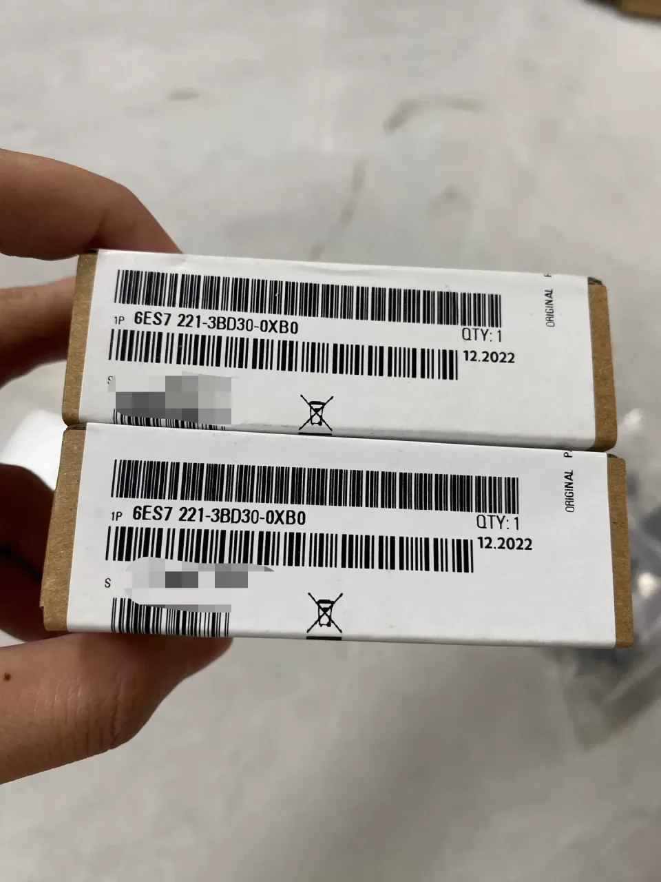 Siemens 6ES7221-3BD30-0XB0 Industrial Automation Component product photo 1