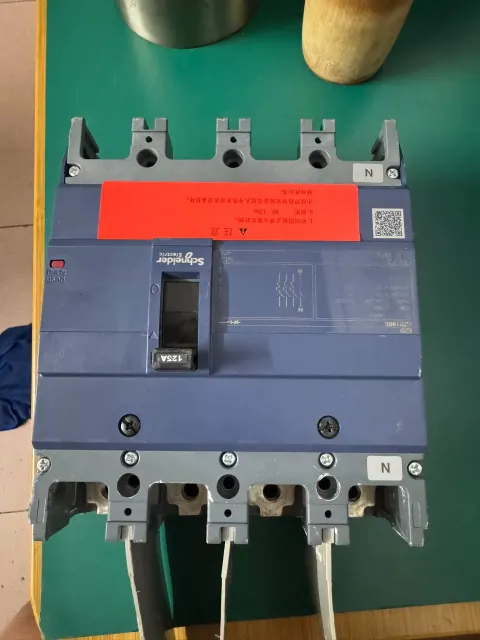 Schneider Electric EZD160E 4P 125A Industrial Automation Component product photo 1