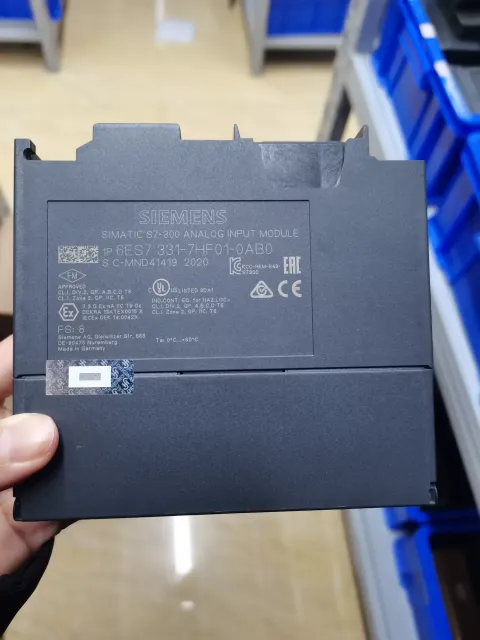 Siemens 6ES7331-7HF01-0AB0 Industrial Automation Component — product photo 2 of 2