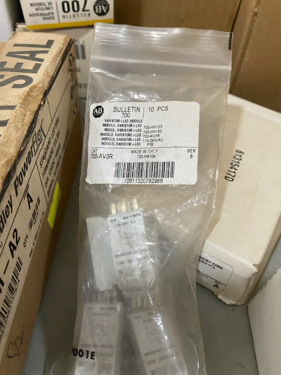 White Label 700-AV3R Industrial Automation Component product photo 1