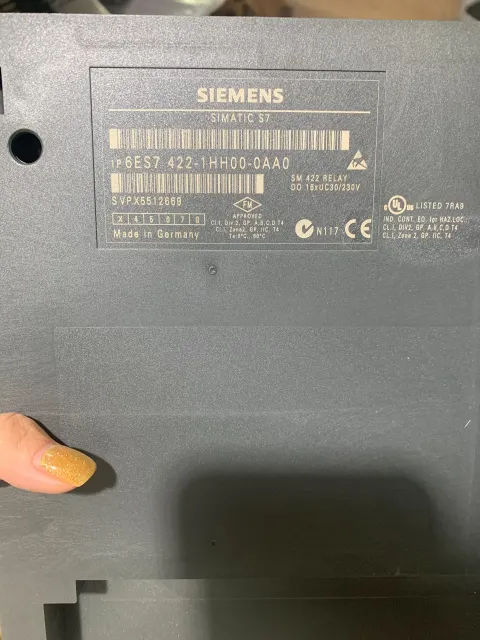 Siemens 6ES7422-1HH00-0AA0 Industrial Relay — product photo 2 of 11