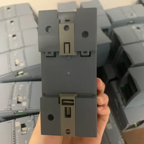 Siemens 6ES7231-4HF32-0XB0 Industrial Automation Component — product photo 6 of 12