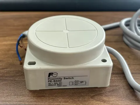 Fuji Electric PE-B50D Industrial Sensor product photo 1