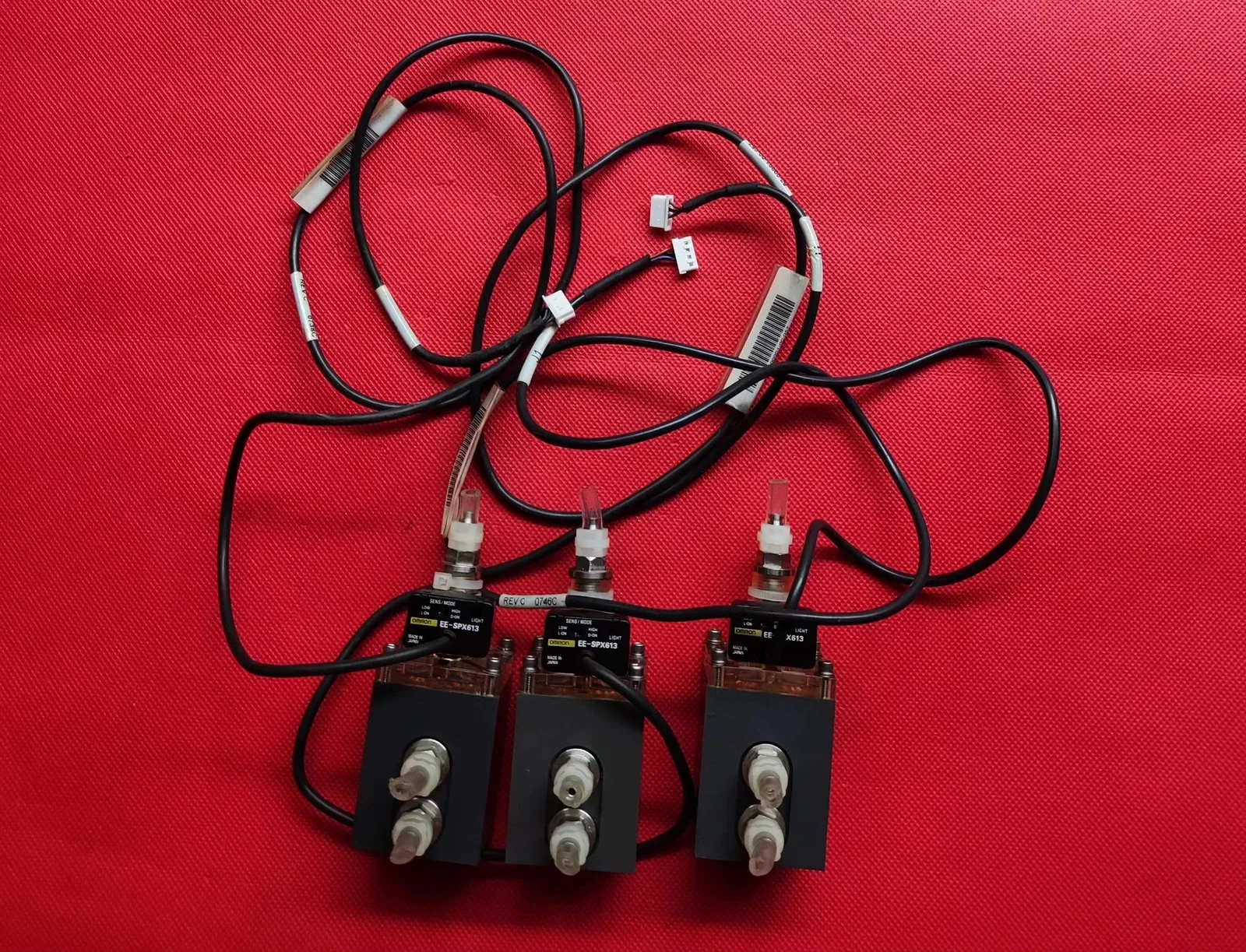 OMRON EE-SPX613 Industrial Sensor — product photo 1 of 17