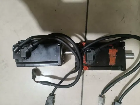 White Label SGMMS-04ADC6S Motor & Drive Component product photo 3