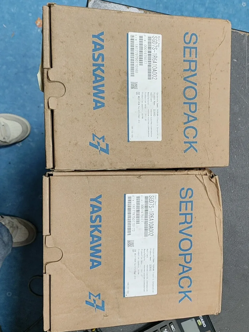 Yaskawa SGD7S-1R6A10A002 Motor & Drive Component product photo 1