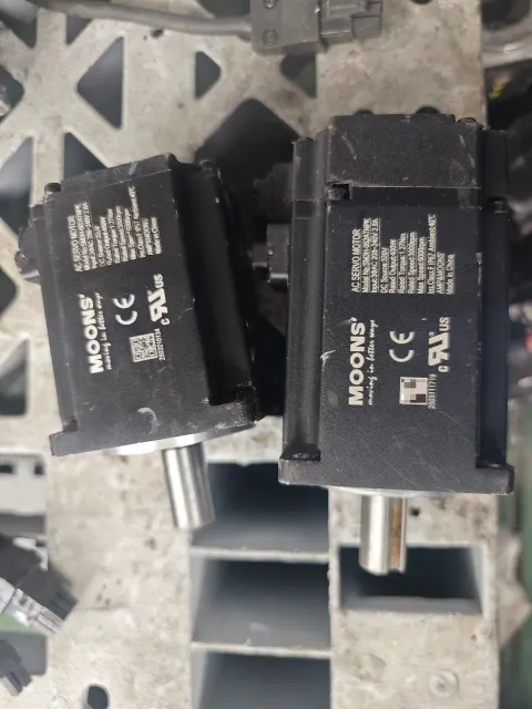 MOONS' SM3H-052ATBPV Motor & Drive Component product photo 1