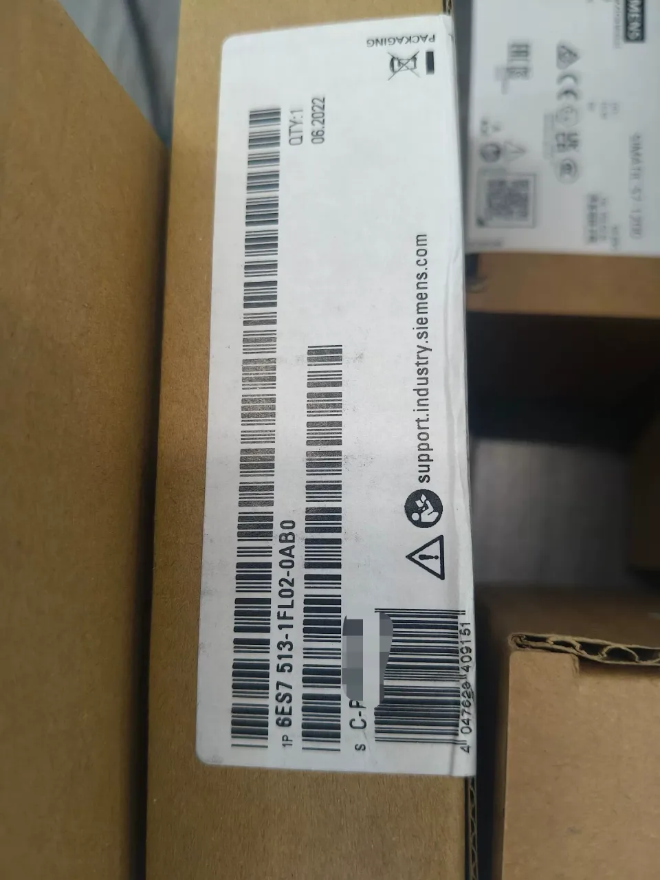 Siemens 6ES7513-1FL02-0AB0 PLC Module — product photo 1 of 13