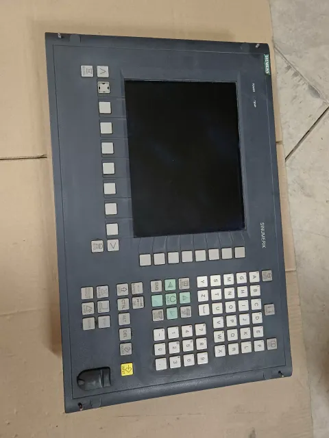 Siemens 6FC5210-0DF00-0AA1 Industrial Control Board product photo 2