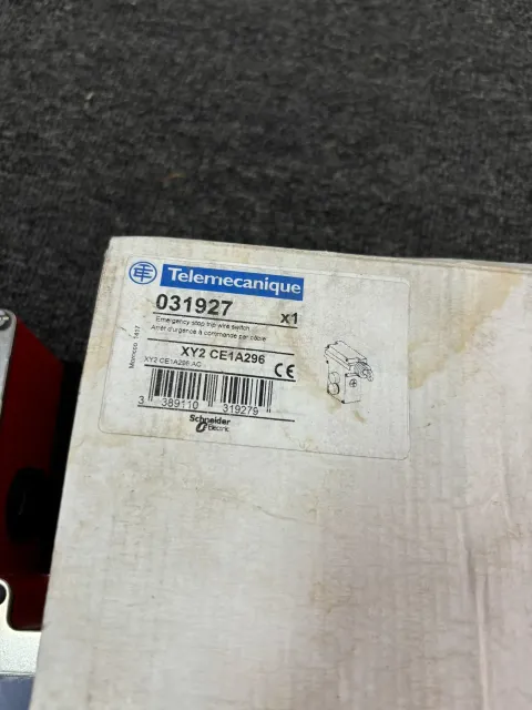 Schneider Electric XY2CE1A296 Industrial Sensor product photo 2