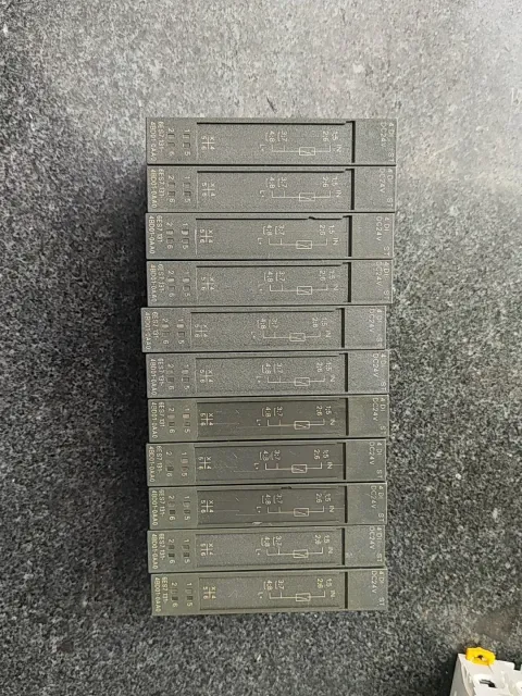 Siemens 6ES7131-4BD01-0AA0 PLC Module product photo 1