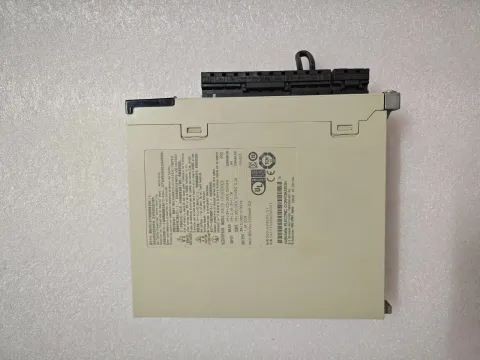 Yaskawa SGD7S-1R6A00A002 Motor & Drive Component — product photo 5 of 8