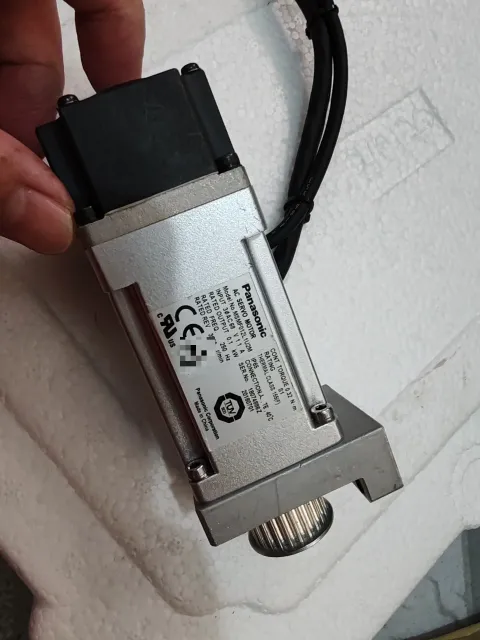 Panasonic MSMF012L1U2M Motor & Drive Component product photo 3