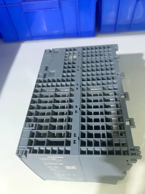 Siemens 6ES7517-3AP00-0AB0 PLC Module — product photo 6 of 14