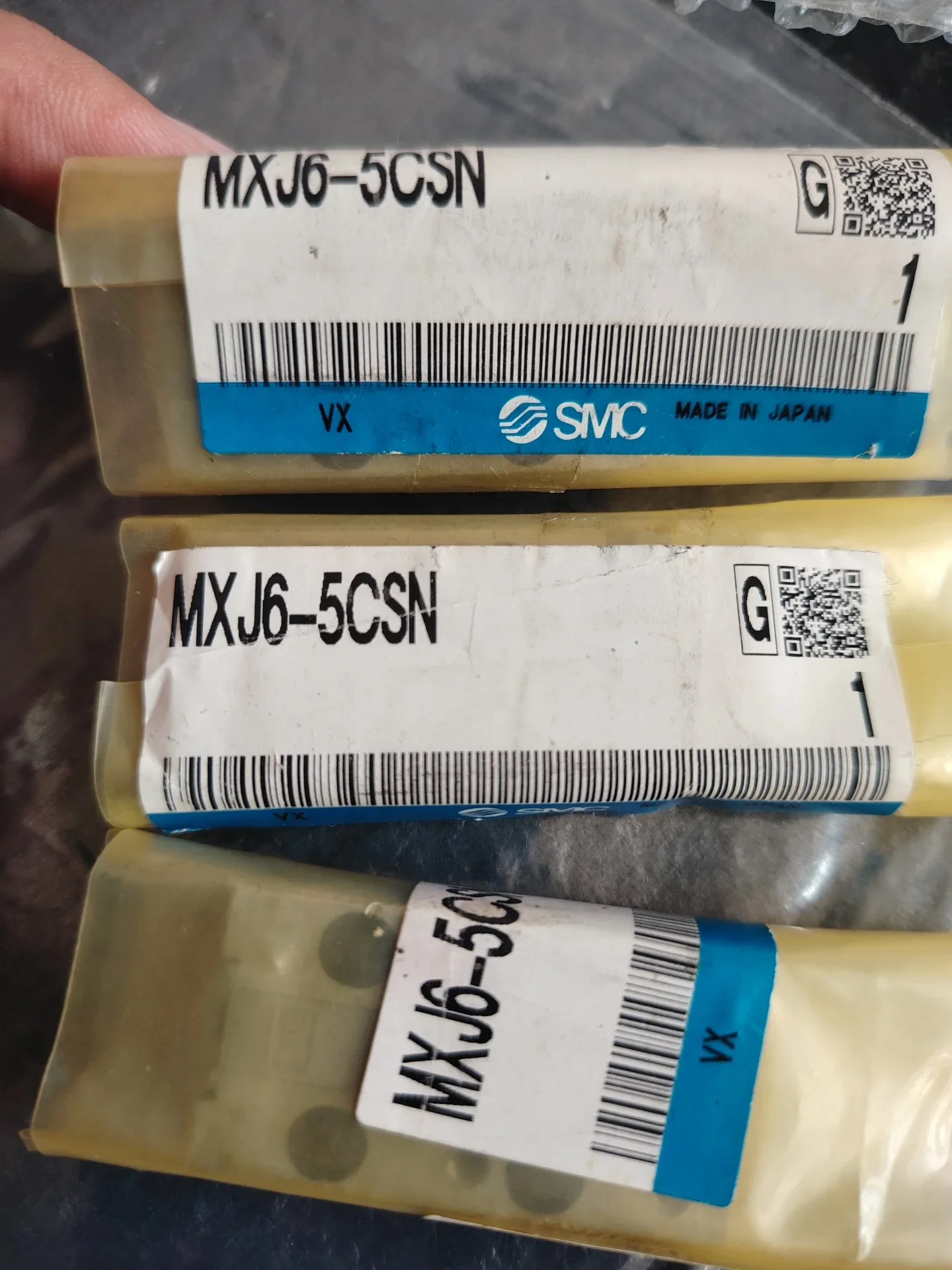 SMC MXJ6-5CSN Industrial Automation Component — product photo 1 of 4
