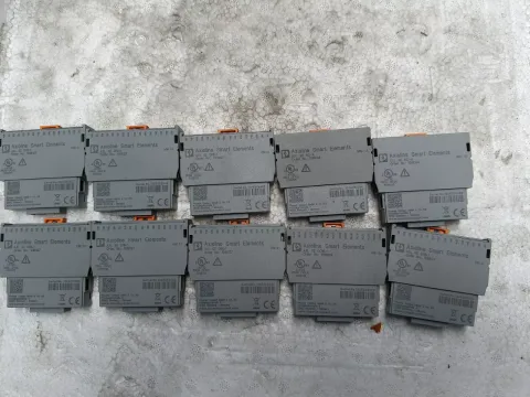Phoenix Contact AXL SE DO16/1 / 1088129 Industrial Automation Component product photo 1
