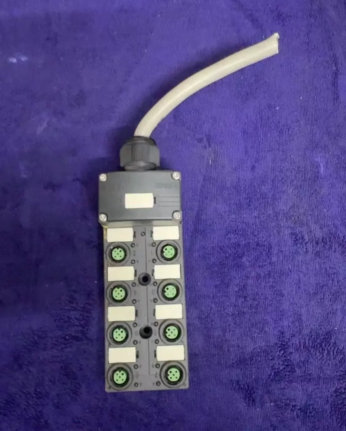 Phoenix Contact SACB-8/8-L-C SCO P / 1452848 Industrial Sensor product photo 1