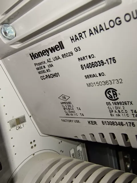 Honeywell CC-PCF901 51405047-175 / CC-PCNT01 51405046-175 / CC-PAIH01 51405038-175 / CC-PAOH01 51405039-175 / CC-PDOB01 51405043-175 / CC-PDIL01 51405040-175 I/O Module product photo 5