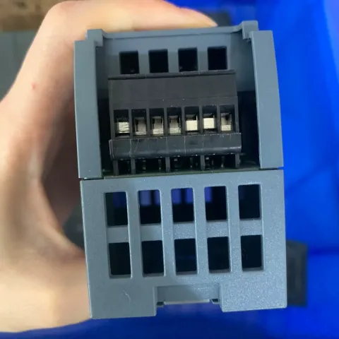 Siemens 6ES7232-4HB32-0XB0 Industrial Automation Component — product photo 16 of 18