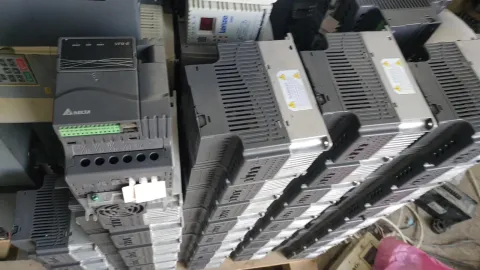 Delta VFD037E43A; VFD110E43A; VFD150E43A Motor & Drive Component product photo 6