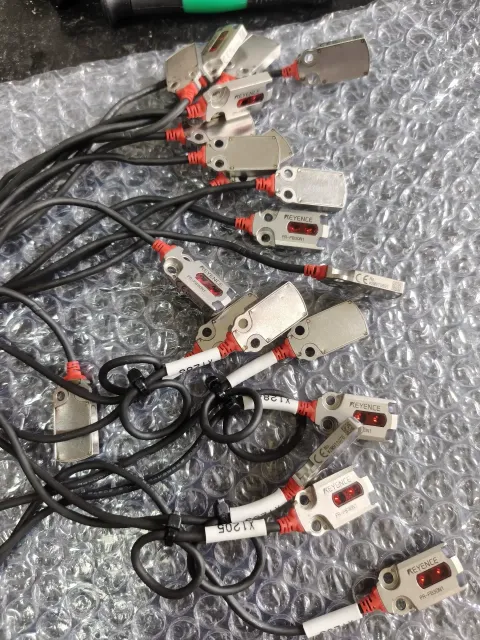 Keyence PR-FB30N1 Industrial Sensor product photo 1