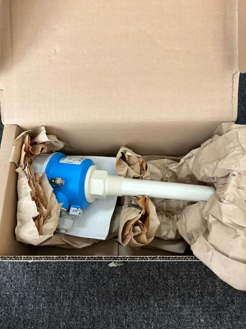 Endress+Hauser FTC260-AA2D1 Industrial Sensor product photo 4
