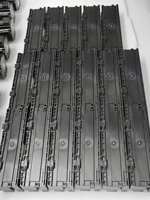 Mitsubishi Electric AJ65SBTB1-32D I/O Module — product photo 9 of 50