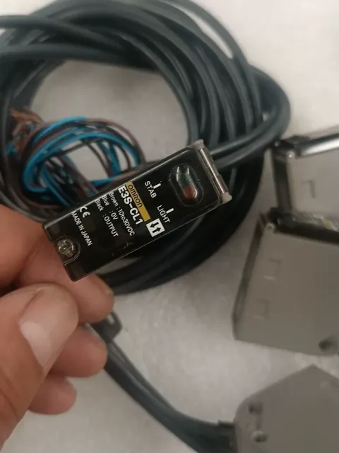 Omron E3S-CL1 Industrial Sensor product photo 3