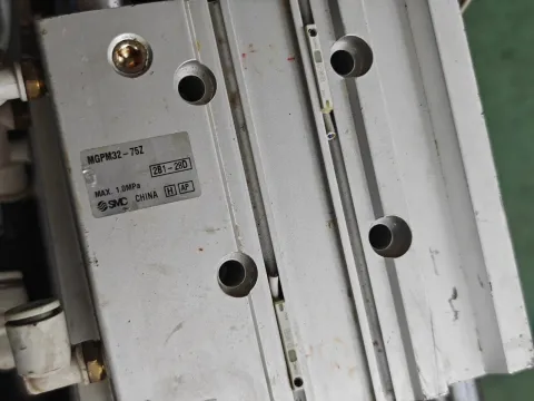 SMC MGPM32-75Z / MGPM50-50AZ / CDQ2A40-75DMZ Industrial Automation Component product photo 2