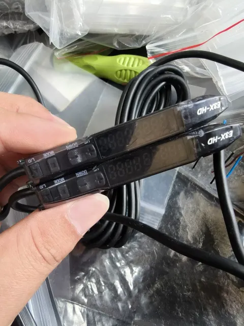 Omron E3X-HD41 Industrial Sensor product photo 2