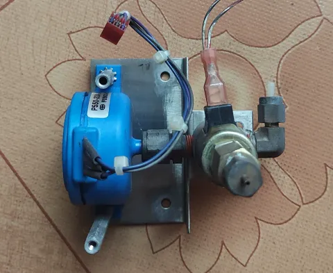 Kavlico / Snap-Tite Allied P550-30A-A2A / F0903-012 / 3W135-1NR-V4C6 Industrial Control Board product photo 1