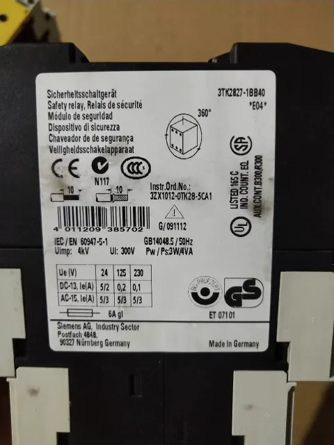 Siemens 3TK2827-1BB40 Industrial Relay product photo 2