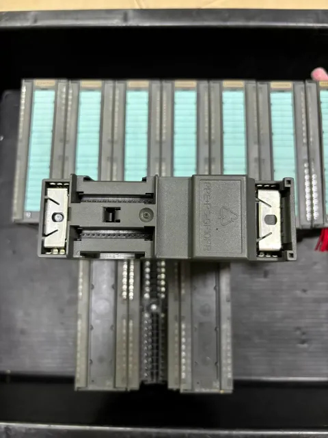Siemens 6ES7 321-1BL00-0AA0 Industrial Automation Component — product photo 13 of 14