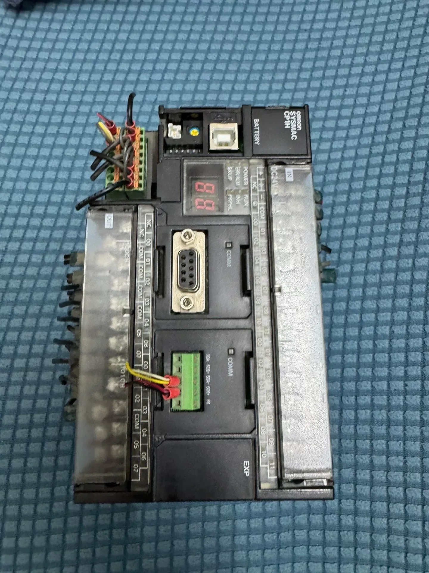 OMRON CP1H-XA40DT-D PLC Module — product photo 1 of 17