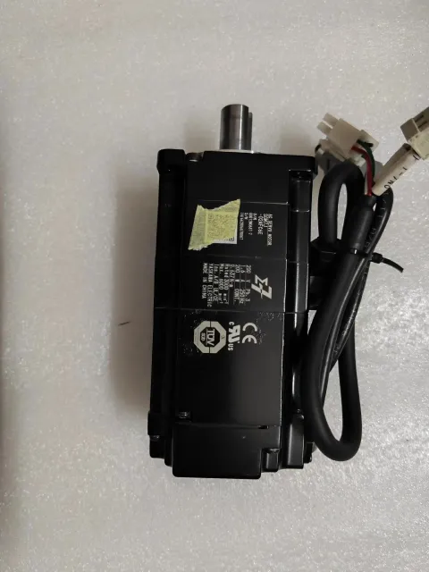 Yaskawa SGM7J-02AFC6E Motor & Drive Component product photo 5