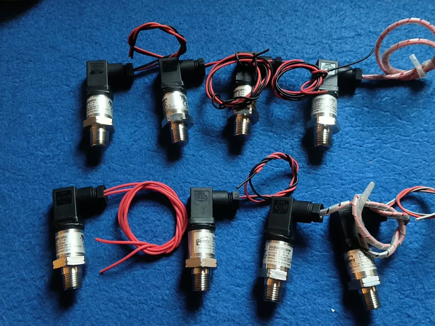 Gems Sensors & Controls 3200B0400S02BR00 Industrial Sensor product photo 1