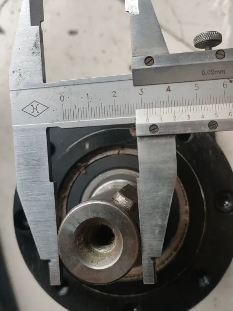 White Label PL140L2-020-P2-S2-35-79-114.3-200-M12 Industrial Automation Component product photo 3