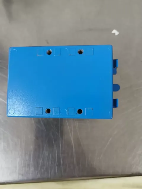 SICK DL100-21AA2101 / 1052684 Industrial Sensor product photo 3